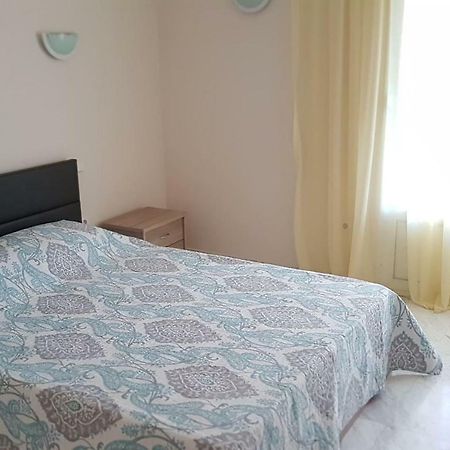 Galini Apartment Lutráki Kültér fotó