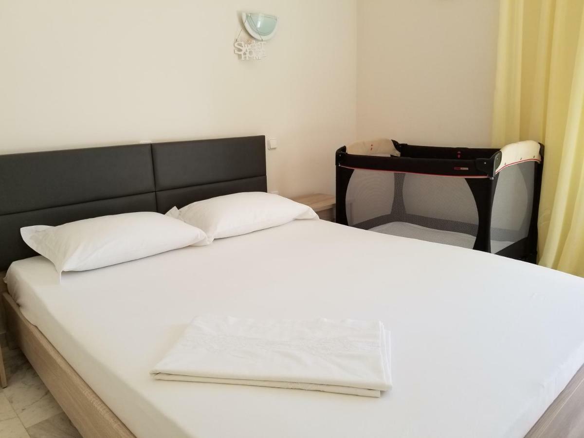 Galini Apartment Lutráki Kültér fotó